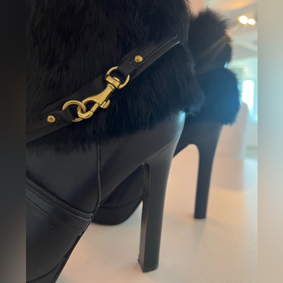 PERFECT, LIKE NEW, COACH, VINTAGE, ATHENA ANKLE BOOTIES IN SIZE 6 ½ 👢🐰 👜 - Picture 13 of 16